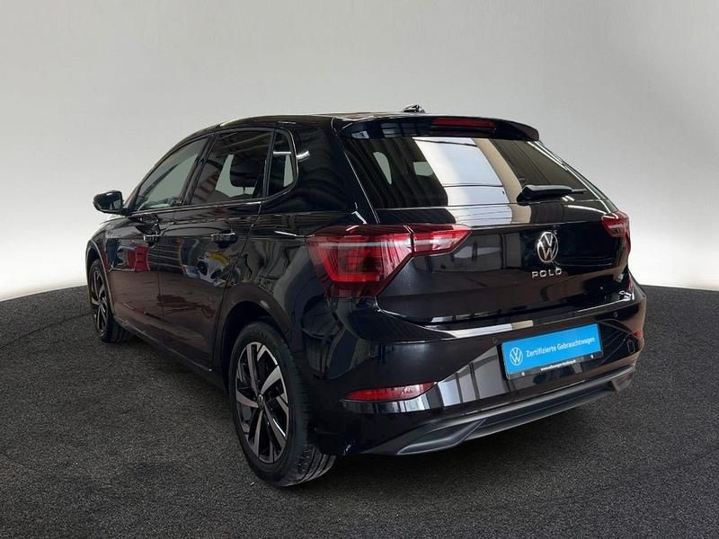 Gebraucht VW Polo Move 80 PS (58 kW) 2024 2t deep black perleffekt Limousine