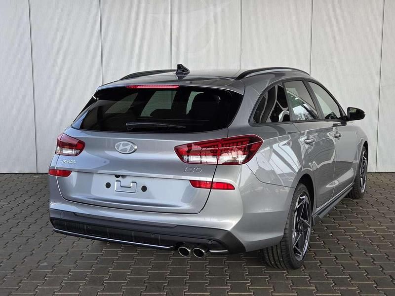 Neu Hyundai i30 N Line 140 PS (102 kW) 2025 Shimmering silver Kombi