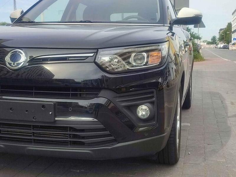 Schwarz Gebraucht 2022 Ssangyong (KGM) Tivoli SUV | 11.990 € (Superpreis) - Bild 1/4