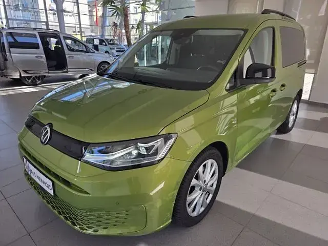 Gebraucht VW Caddy Basis 122 PS (89 kW) 2020 Grün Van / Kleinbus