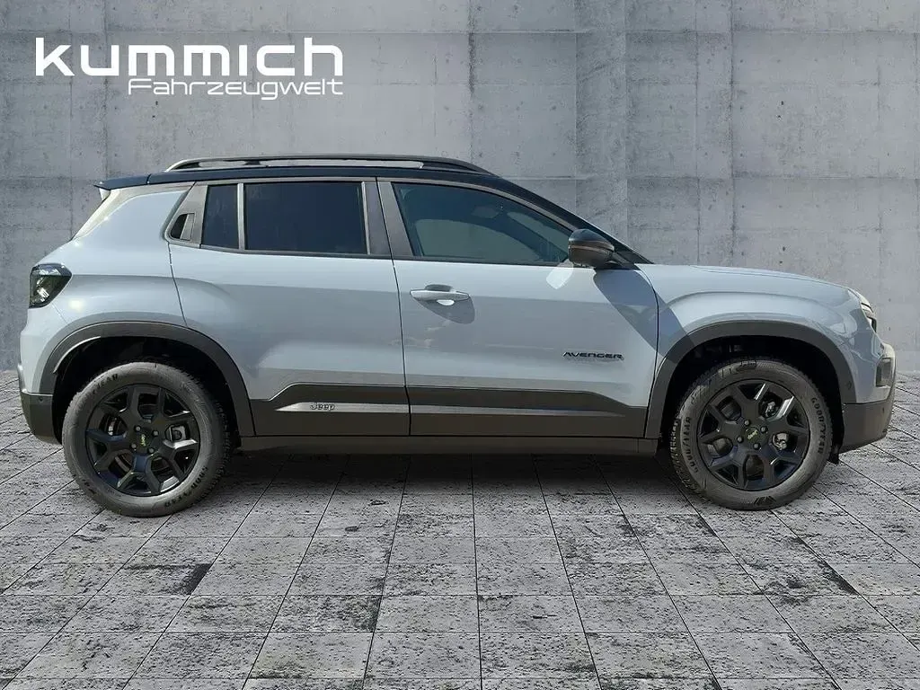 Neu Jeep Avenger Overland 136 PS (100 kW) 2025 Schwarz SUV