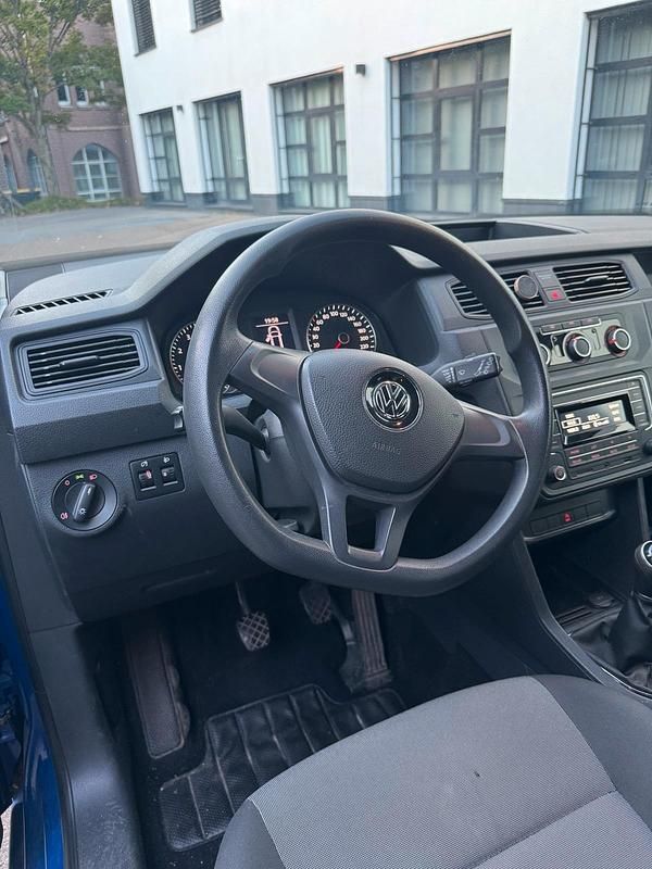 Gebraucht VW Caddy 110 PS (80 kW) 2016 Blau Van / Kleinbus