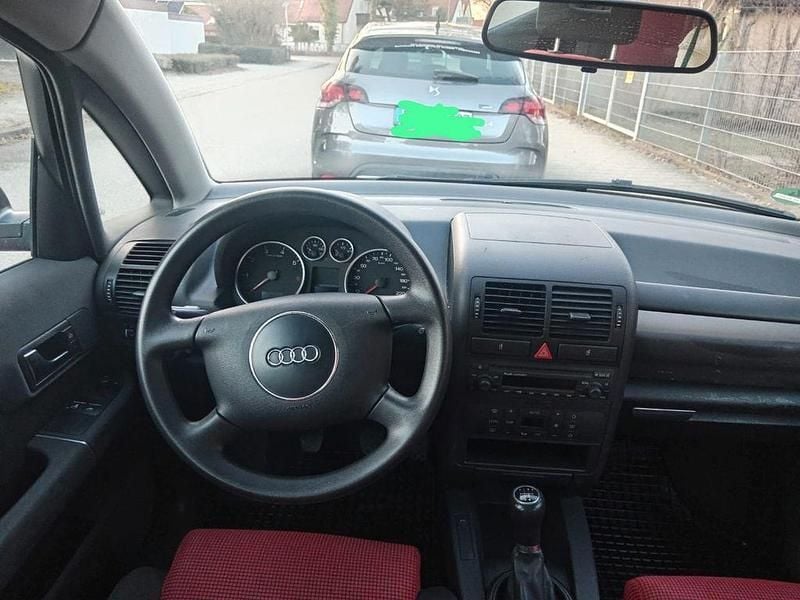 Gebraucht Audi A2 75 PS (55 kW) 2004 Rot Kleinwagen