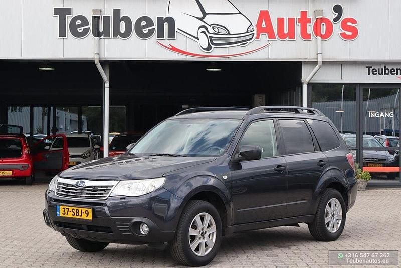 Grau Gebraucht 2011 Subaru Forester SUV | 8.995 € (Teuer) - Bild 1/1