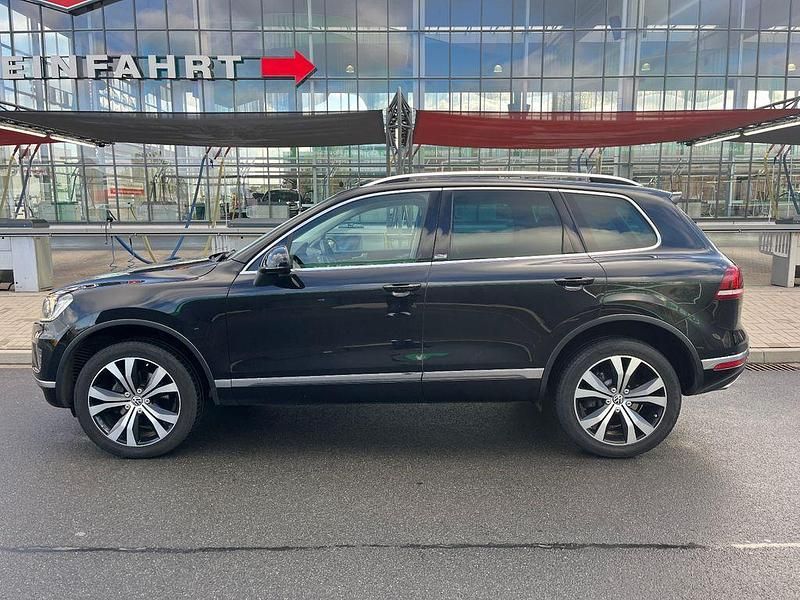 Gebraucht VW Touareg Edition 262 PS (192 kW) 2017 Schwarz SUV