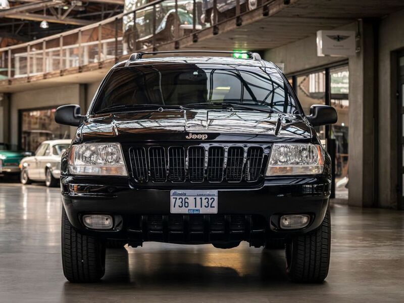 Schwarz Gebraucht 2000 Jeep Grand Cherokee Limited SUV | 79.000 € - Bild 1/4