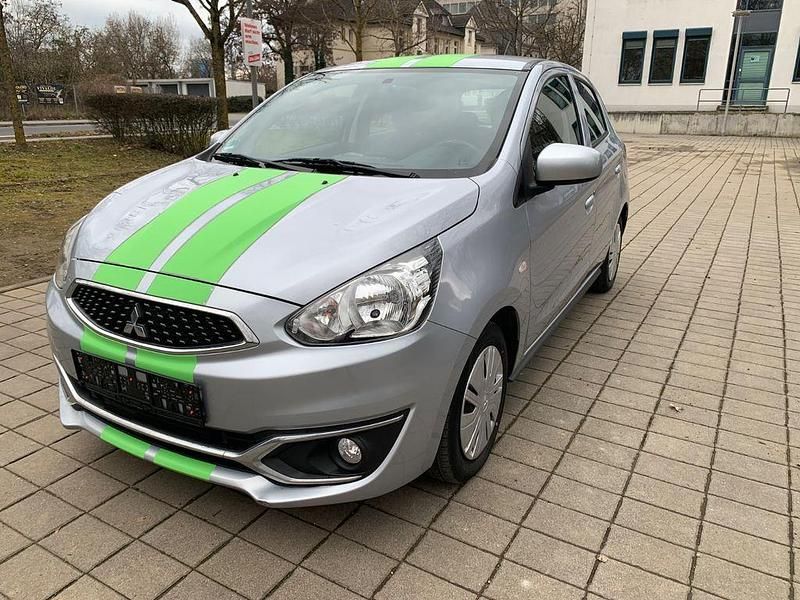 Usado Mitsubishi Space Star Edition 71 HP (52 kW) 2019 Prateado Citadino