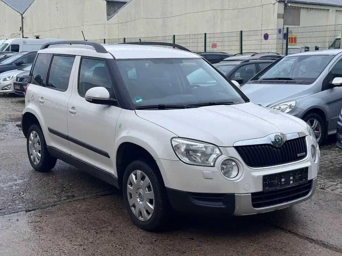 Gebraucht Skoda Yeti GreenLine 105 PS (77 kW) 2011 Weiß SUV