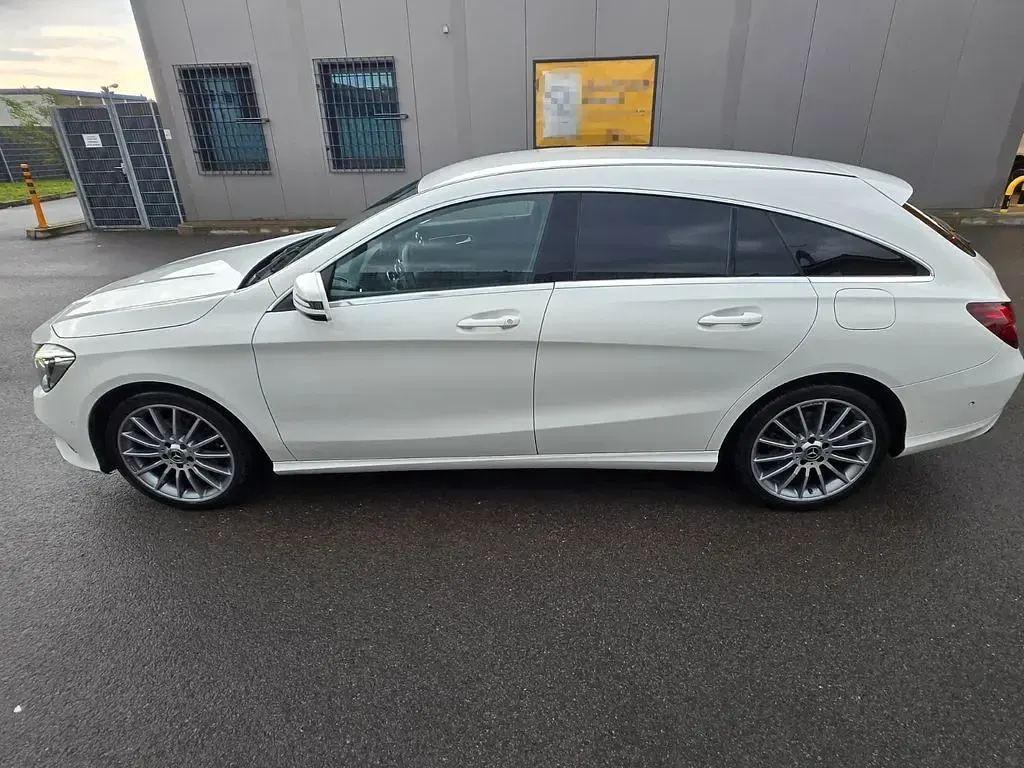 Gebraucht Mercedes CLA180 Shooting Brake 122 PS (89 kW) 2019 Weiß Kombi