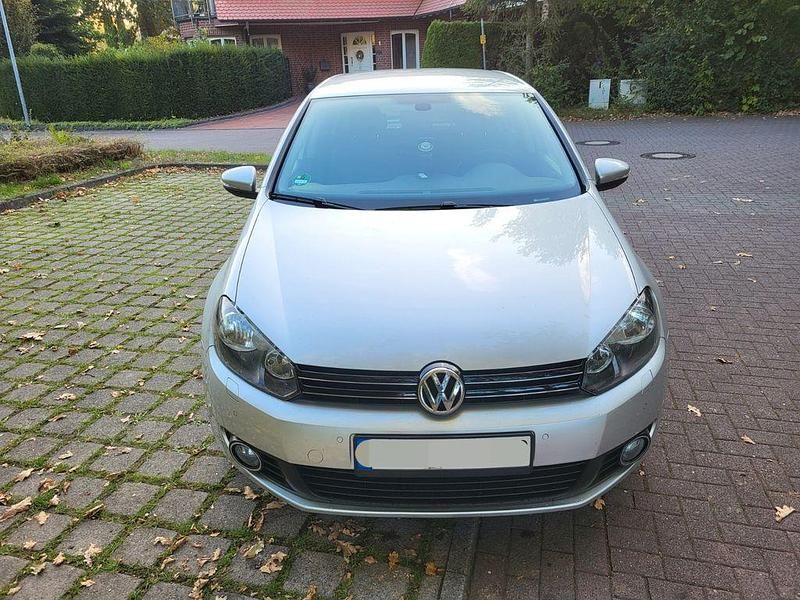 Silber Gebraucht 2011 VW Golf VI Team Limousine | 5.500 € (Guter Preis) - Bild 1/4