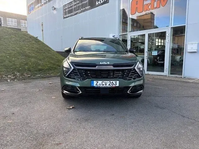 Gebraucht Kia Sportage 160 PS (117 kW) 2024 Grün SUV