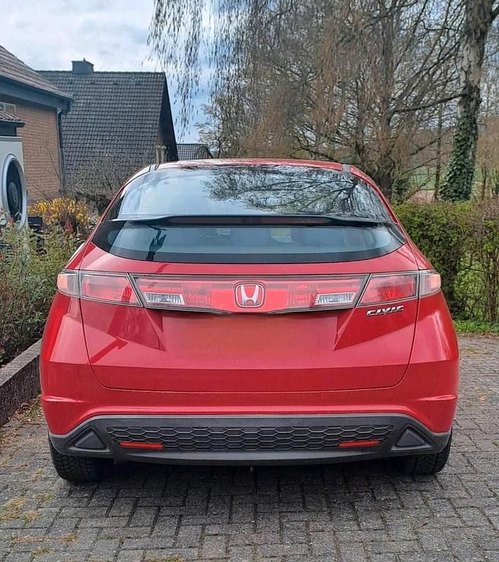 Gebraucht Honda Civic 83 PS (61 kW) 2006 Rot Limousine