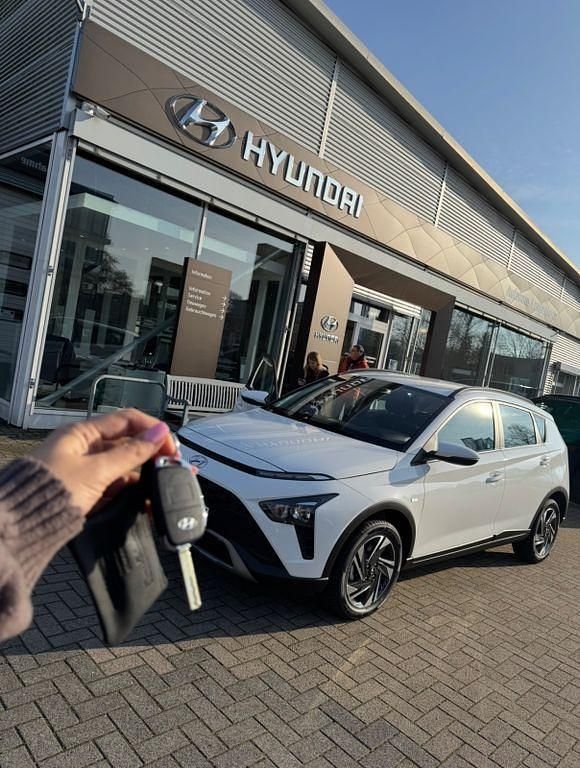 Gebraucht Hyundai Bayon Trend 101 PS (74 kW) 2024 Weiß SUV