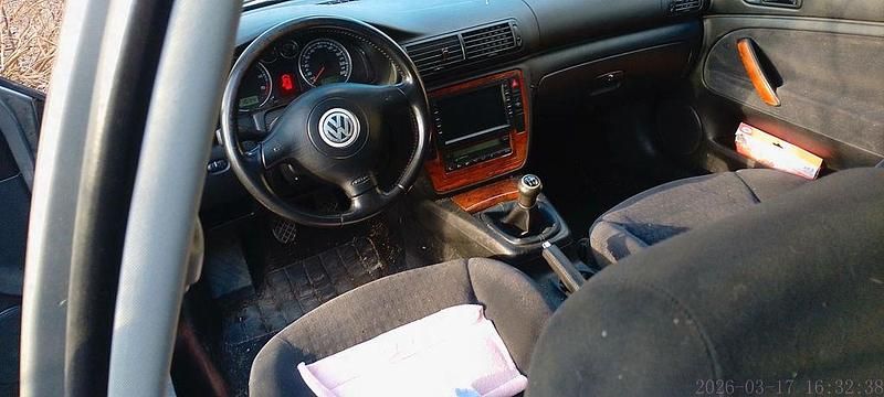 Gebraucht VW Passat Basis 150 PS (110 kW) 2001 Grau Limousine