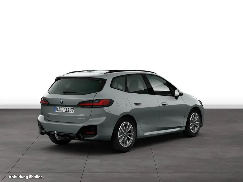 Gebraucht BMW 223 Active Tourer Comfort Edition 204 PS (150 kW) 2026 Van / Kleinbus
