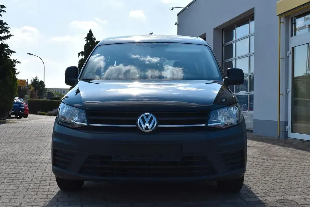 Gebraucht VW Caddy 84 PS (61 kW) 2019 Schwarz Van / Kleinbus