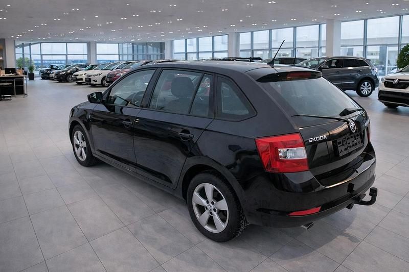 Gebraucht Skoda Rapid 90 PS (66 kW) 2014 Schwarz Kombi