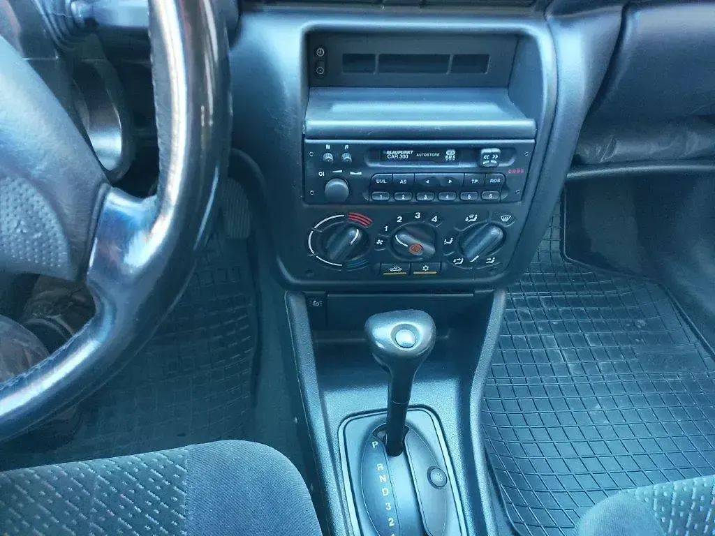 Usata Opel Astra 75 CV (55 kW) 1997 Verde Coupé