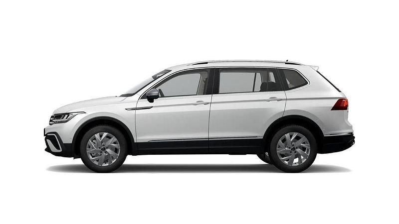 Gebraucht VW Tiguan Allspace Life 200 PS (147 kW) 2022 Pure white SUV