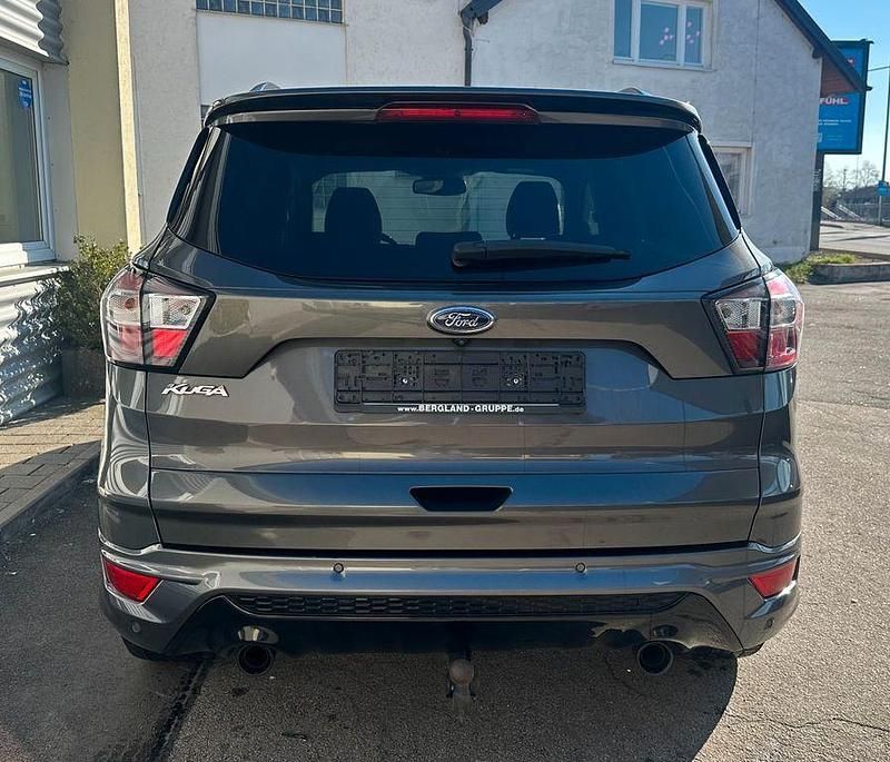 Gebraucht Ford Kuga ST-Line 179 PS (131 kW) 2017 SUV