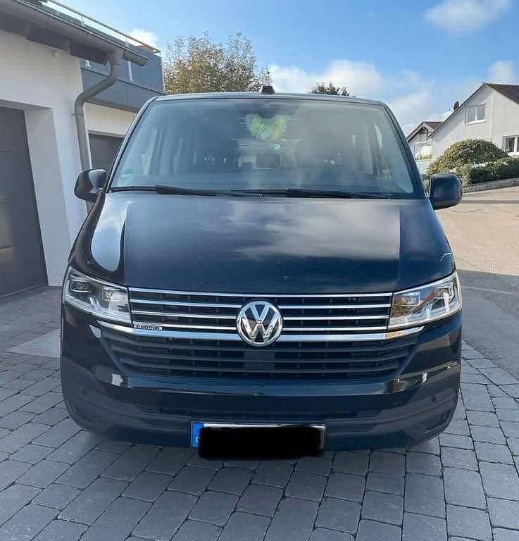 Gebraucht VW Multivan Comfortline 204 PS (150 kW) 2023 Schwarz Van