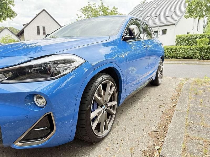 Blau Gebraucht 2019 BMW X2 M Performance SUV | 28.950 € (Fairer Preis) - Bild 1/4