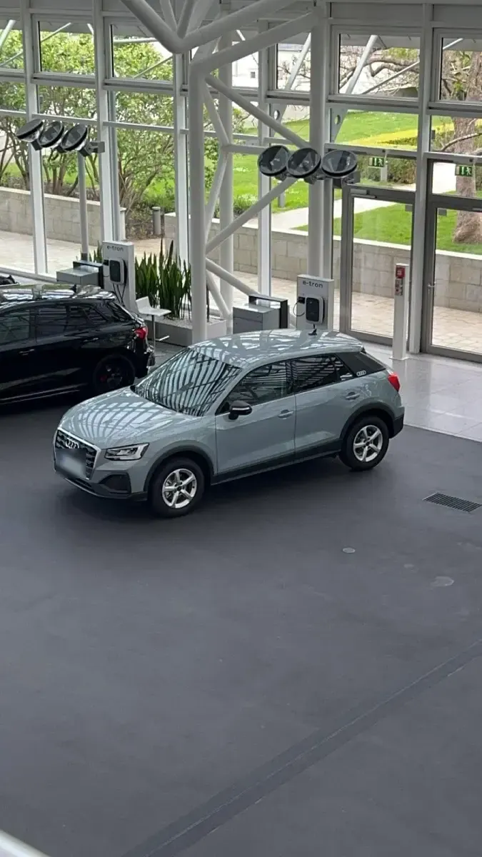 Używany Audi Q2 110 KM (80 kW) 2024 Szary SUV