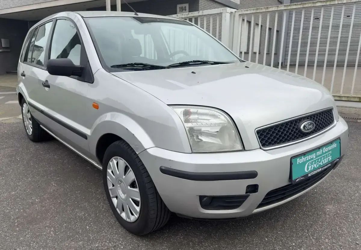 Gebraucht Ford Fusion Ambiente 80 PS (58 kW) 2003 Grau Kleinwagen