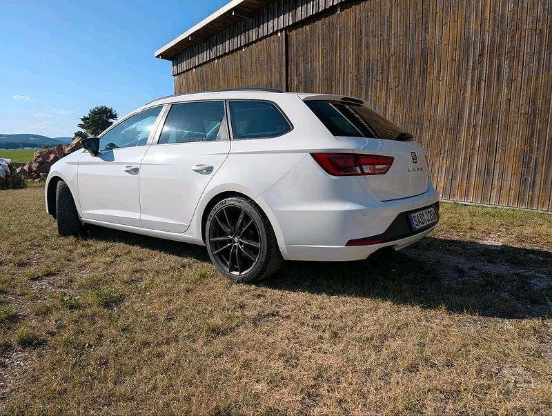 Gebraucht Seat Leon ST FR 180 PS (132 kW) 2015 Weiß Kombi