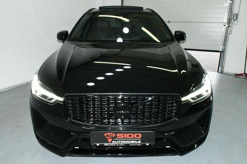 Gebraucht Volvo XC60 Ultimate 250 PS (183 kW) 2024 Onyx black metallic (schwarz) SUV