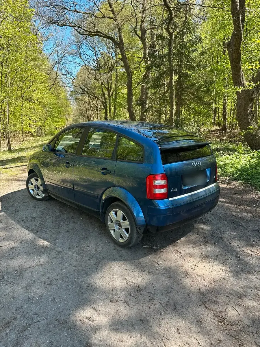 Second-hand Audi A2 75 CP (55 kW) 2005 Albastru Hatchback