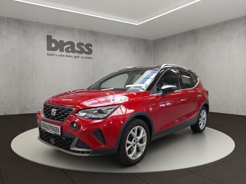 Desire rot metallic/midnight schwarz metallic Gebraucht 2021 Seat Arona FR SUV | 19.600 € (Fairer Preis) - Bild 1/4