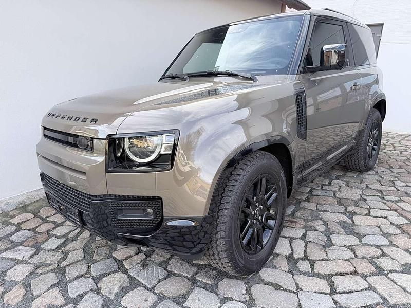 Neu Land Rover Defender SE Dynamic 249 PS (183 kW) 2025 Gondwana stone SUV