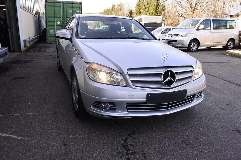Gebraucht Mercedes C180 156 PS (114 kW) 2007 Silber Limousine