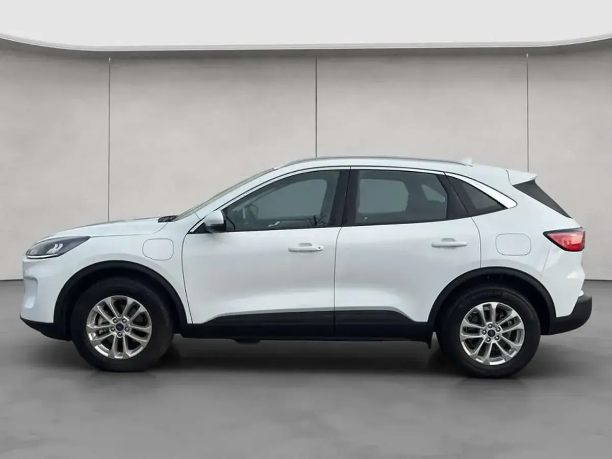 Usata Ford Kuga Titanium 224 CV (164 kW) 2022 Bianco SUV