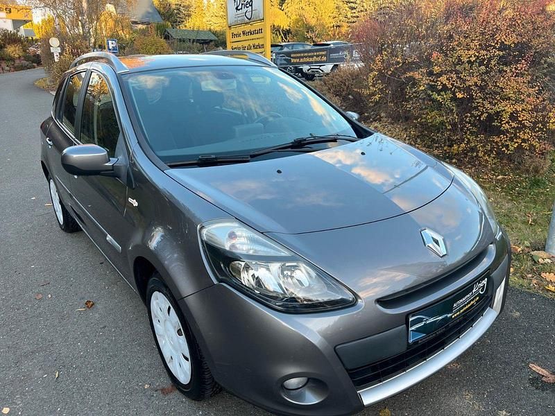 Gebraucht Renault Clio GrandTour 103 PS (75 kW) 2013 Grau Kombi