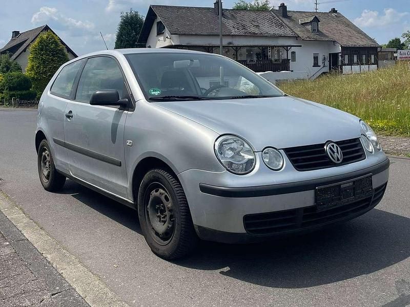 Reflexsilber Gebraucht 2003 VW Polo Basis Kleinwagen | 1.490 € (Fairer Preis) - Bild 1/4