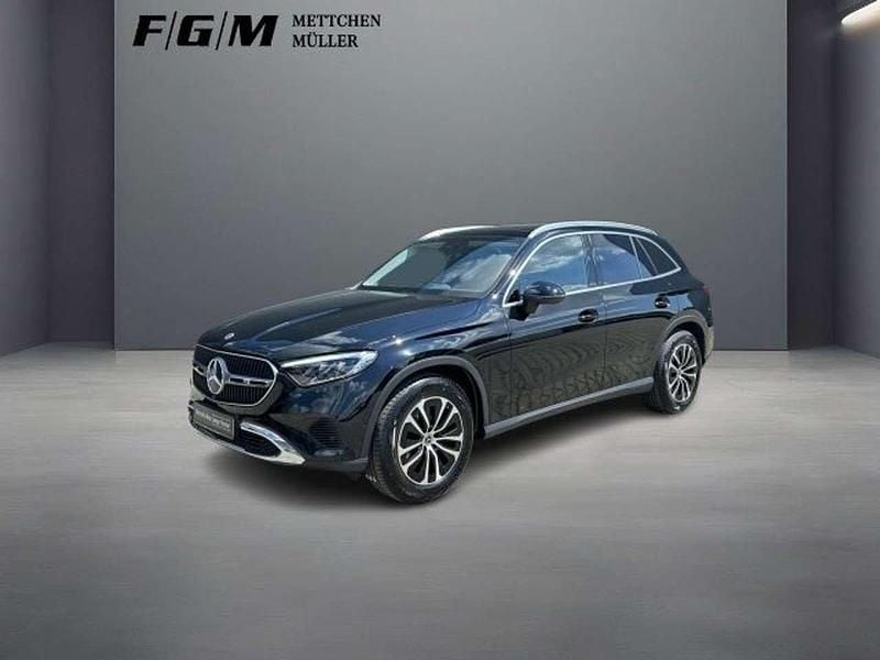 Unilack schwarz Gebraucht 2024 Mercedes GLC200 Avantgarde SUV | 46.870 € (Fairer Preis) - Bild 1/4