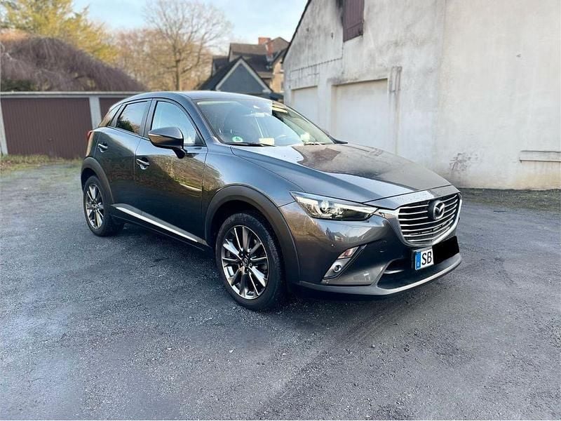 Grau Gebraucht 2017 Mazda CX-3 Exclusive-Line SUV | 12.250 € (Superpreis) - Bild 1/4
