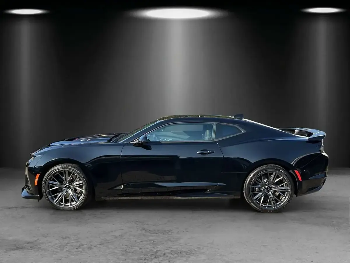 Gebraucht Chevrolet Camaro ZL1 650 PS (478 kW) 2024 Black/sueded microfiber Coupé