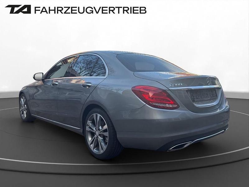 Gebraucht Mercedes C300 245 PS (180 kW) 2015 Grau Limousine