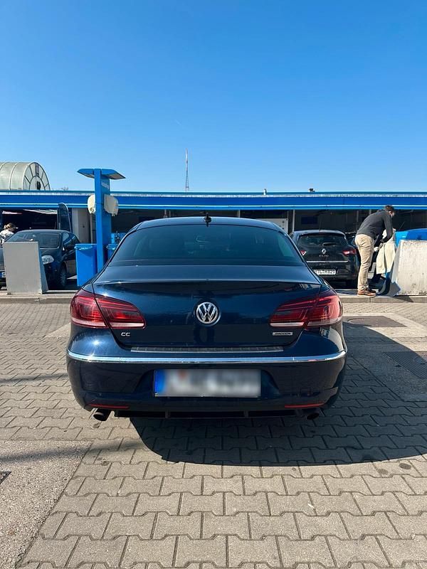 Second-hand VW CC 177 CP (130 kW) 2014 Albastru Berlinǎ