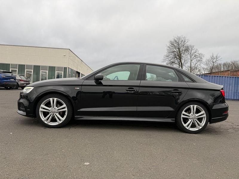 Gebraucht Audi A3 Sport 150 PS (110 kW) 2018 Schwarz Limousine