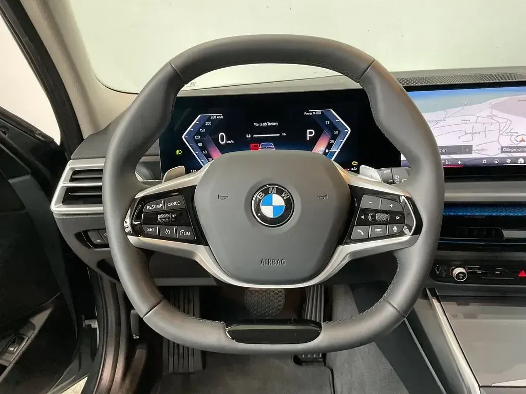 Gebraucht BMW 318 Comfort Edition 156 PS (114 kW) 2025 Grau Limousine