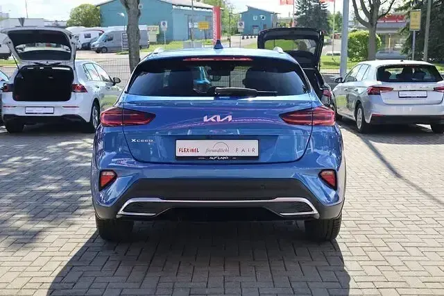 Nowe Kia XCeed 150 KM (110 kW) 2026 Niebieski SUV