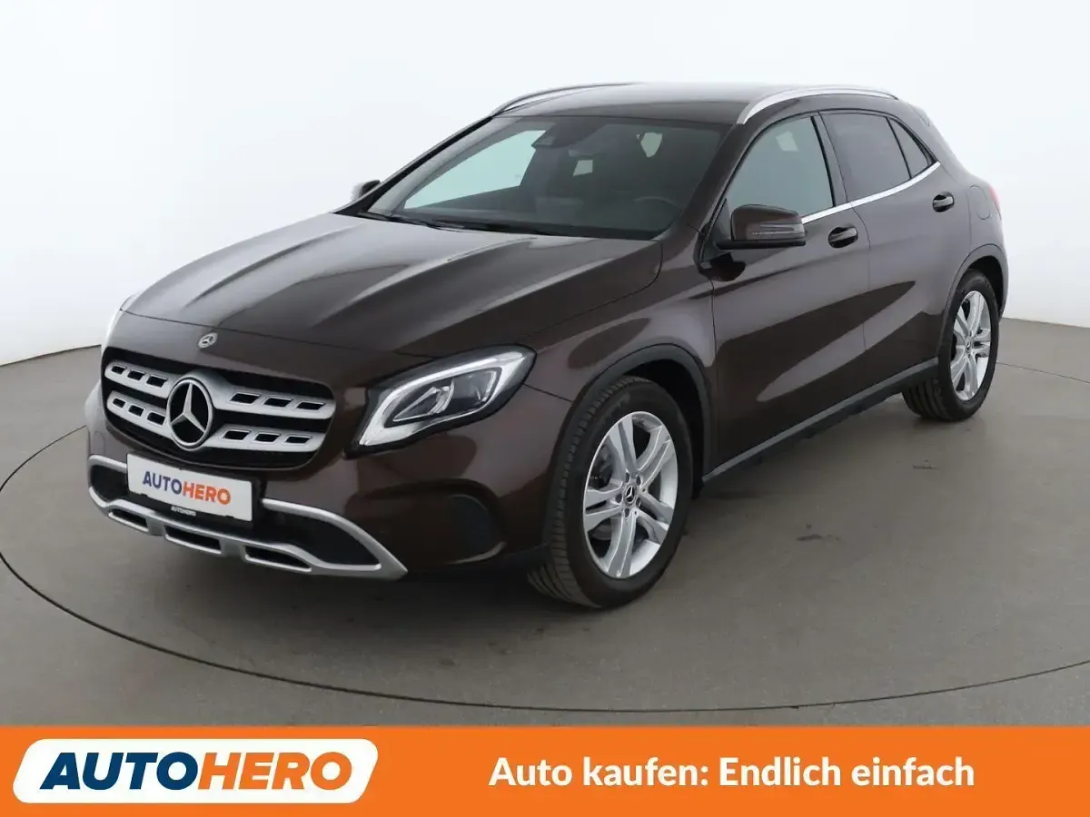 Gebraucht Mercedes GLA180 Urban 122 PS (89 kW) 2017 SUV