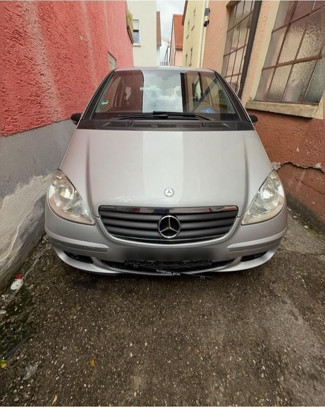 Silber Gebraucht 2008 Mercedes A180 Kombi | 4.000 € (Fairer Preis) - Bild 1/4