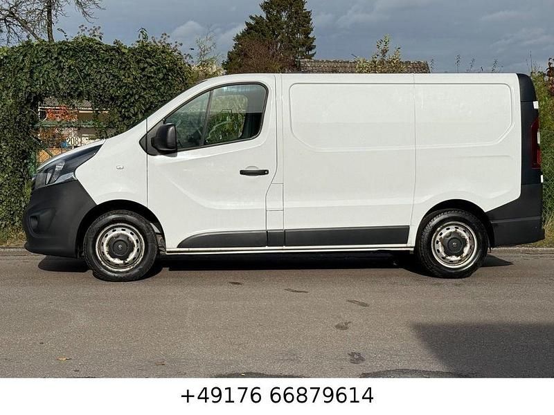 Gebraucht Opel Vivaro 120 PS (88 kW) 2018 Weiß Van / Kleinbus