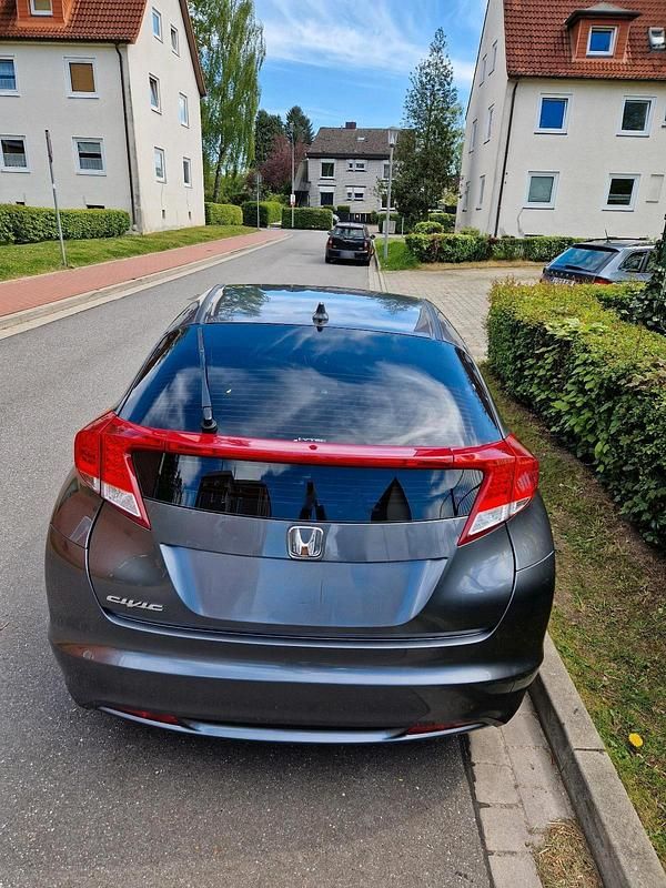 Gebraucht Honda Civic 141 PS (103 kW) 2013 Grau Limousine