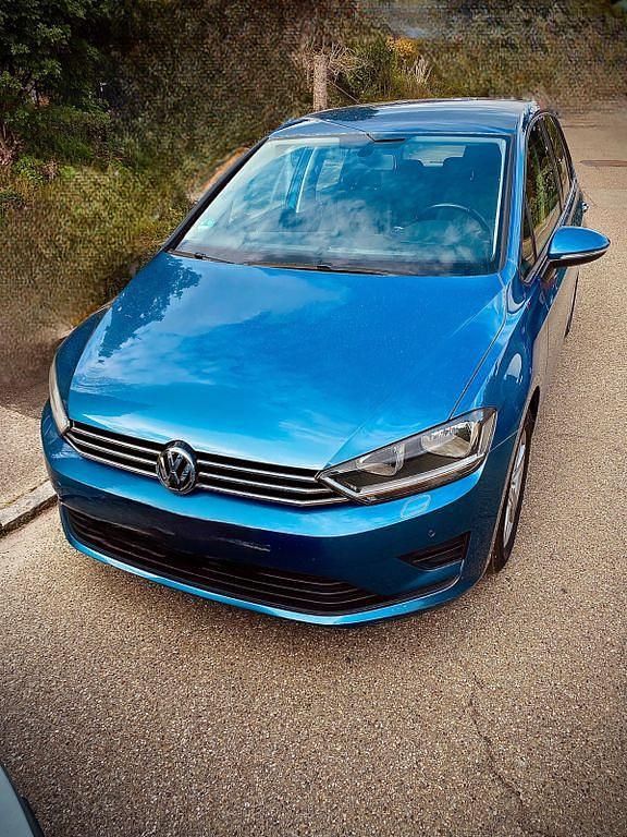 Blau Gebraucht 2014 VW Golf Sportsvan Comfortline Van / Kleinbus | 9.800 € (Etwas zu teuer) - Bild 1/4